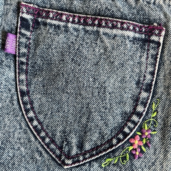 🦄 Vintage Acid Wash Jeans - Picture 8 of 15